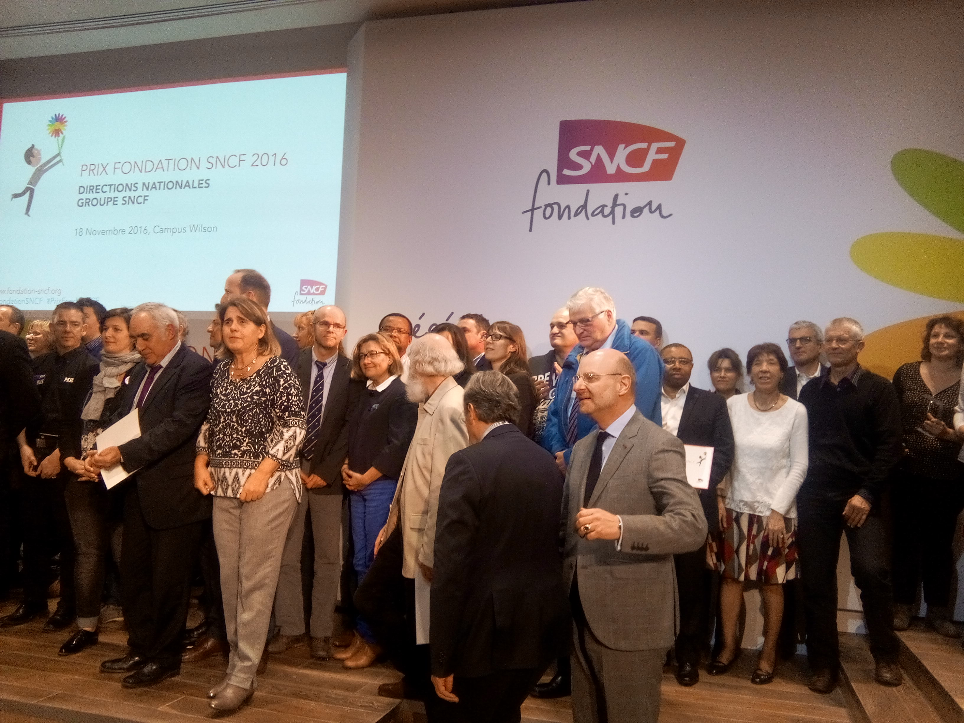 fondation-sncf-2016-11-remise-prix-2